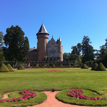 Chateau De Busset Esterno foto