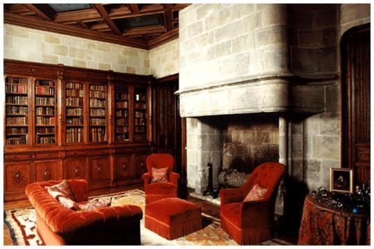 Chateau De Busset Esterno foto