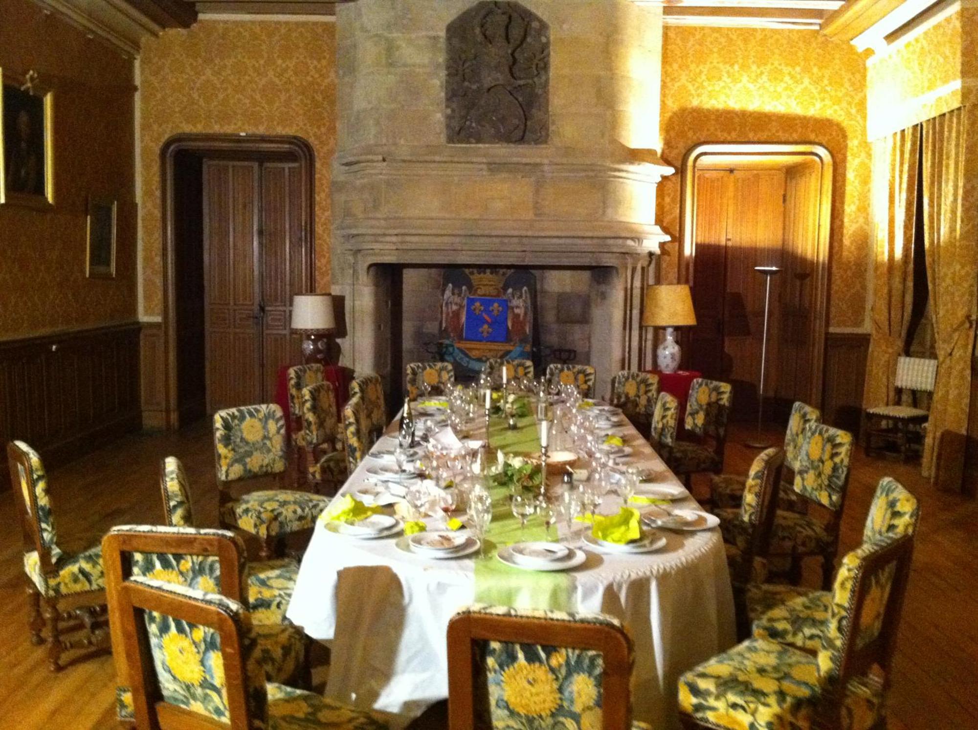 Chateau De Busset Esterno foto
